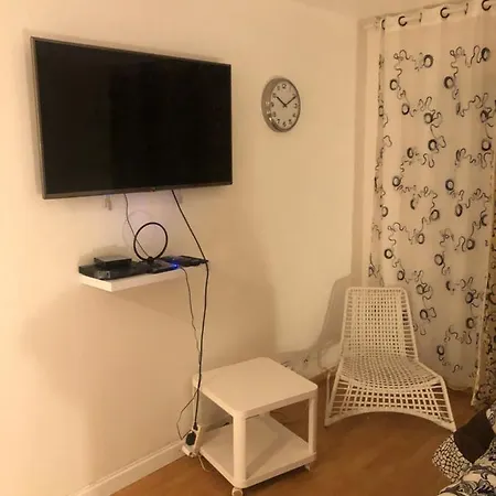 Inner Apartment *